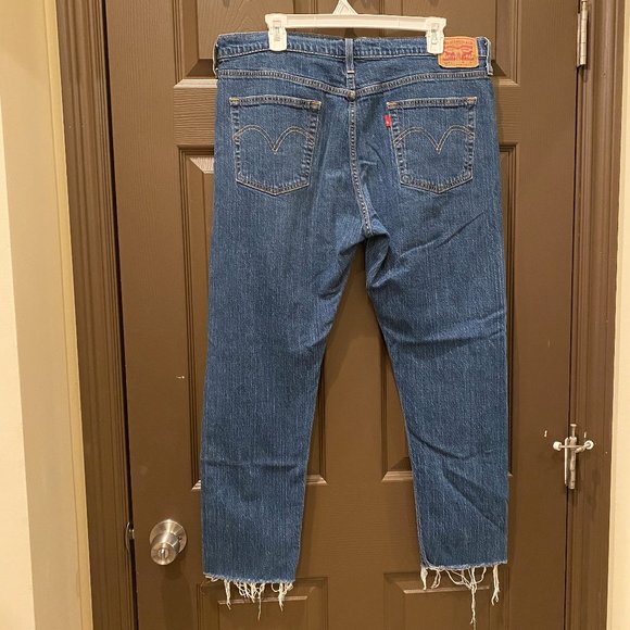 Levi's 501 Tapered Cropped Button-Fly Blue Jeans - Picture 2 of 12